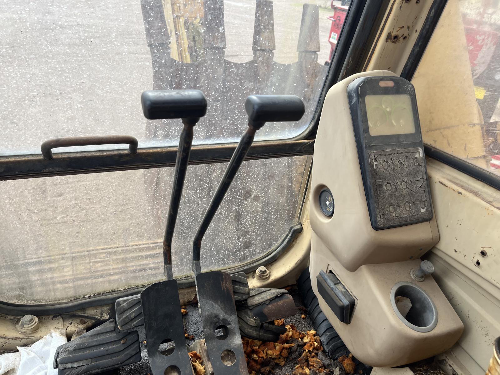 ./imagenes/INVOICE/2019/18208/CAT 330L (3).JPG